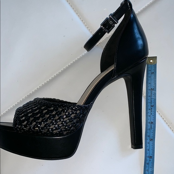 ๐SOLD๐ Jessica Simpson | Beeya5 Platform Sandals - Picture 6 of 8